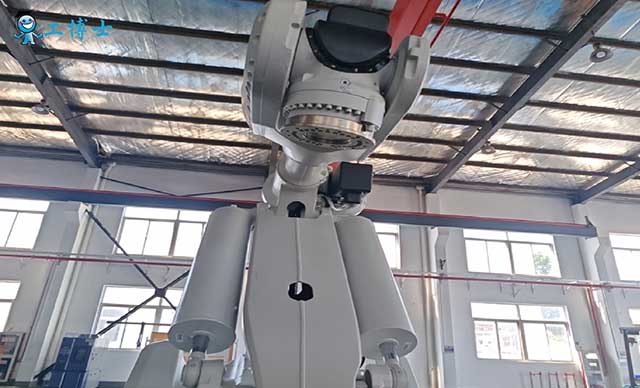 防爆機(jī)器人改造-模擬飛機(jī)空中加油